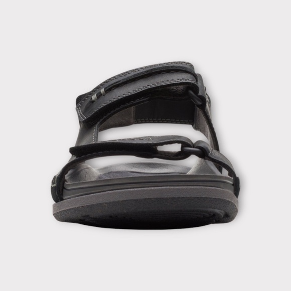 Clarks Mens Nature 5 Trail Sandals in Black Nubuck. 26172332 main image 4